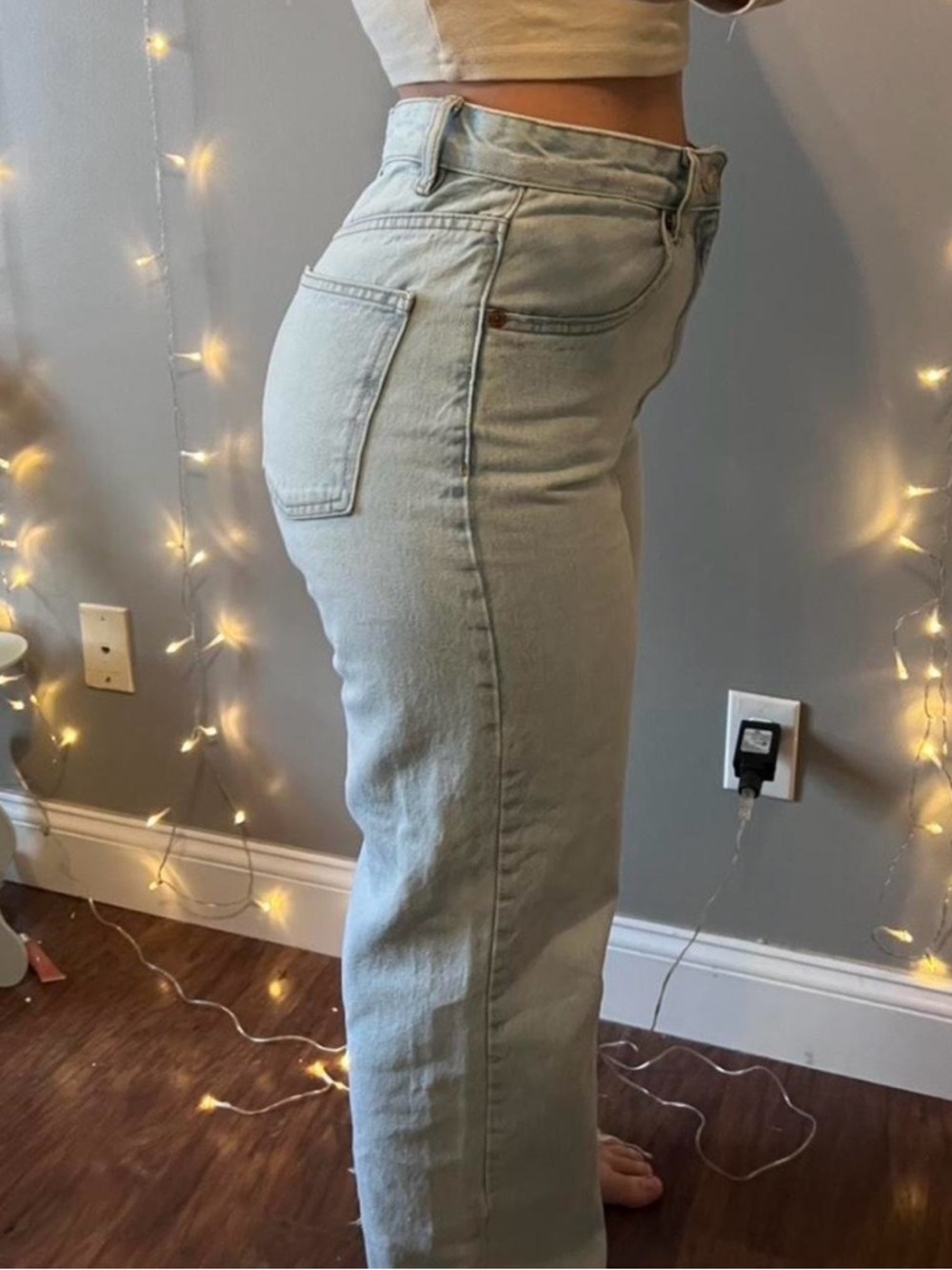 Zara Light Blue High-Rise Straight Jeans - Picture 2 of 5